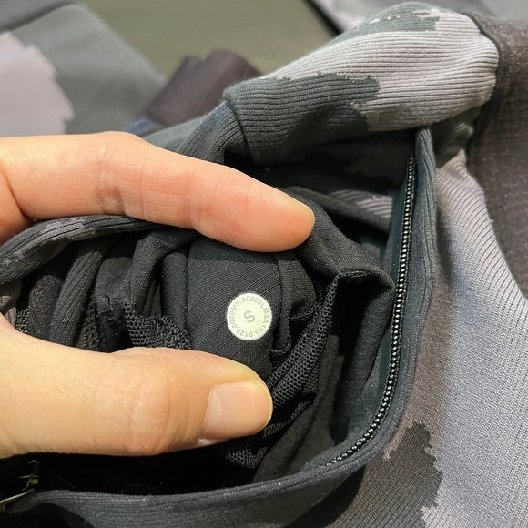 Lululemon Take The Moment Robert Geller Jogger Pants - Men's Size S - Picture 7 of 11